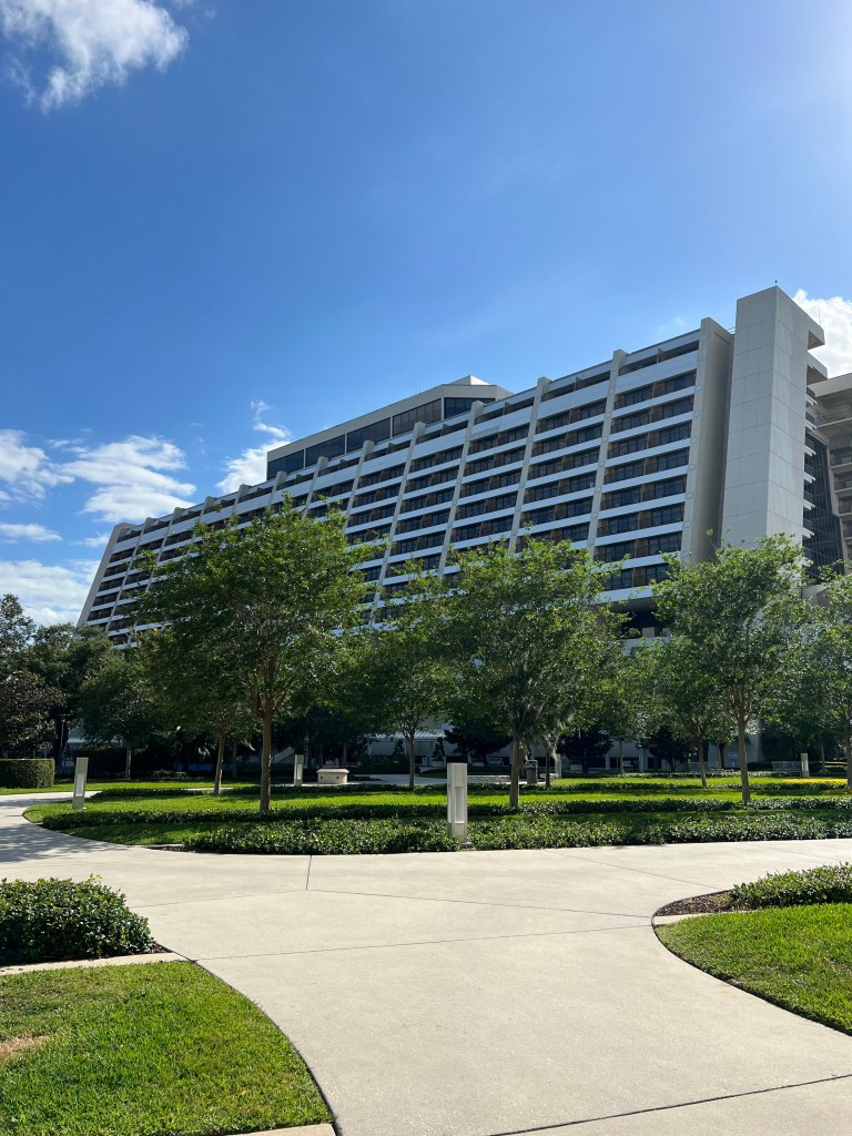 where to watch fireworks at disney's contemporary resort